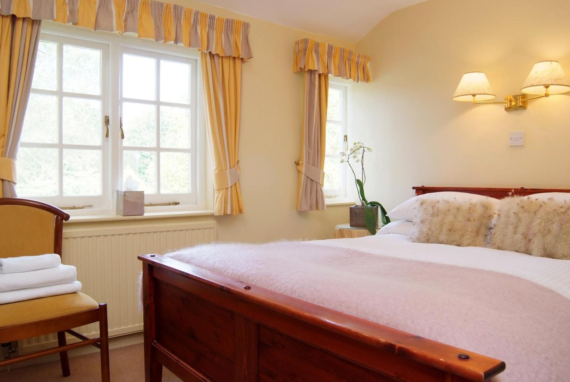 Ottery St Mary Tumbling Weir Hotel מראה חיצוני תמונה